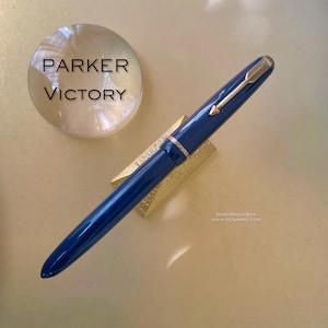 PARKER VICTORY Vintage fountain pen  Danish  blue  original gold nib M Excellent