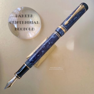 Parker Duofold Centennial Vintage fountain pen- marbled blue- original gold 18k  nib medium