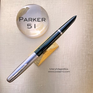 PARKER 51 Vintage fountain pen  rare color forest green -steel cap  original gold nib M Excellent condition