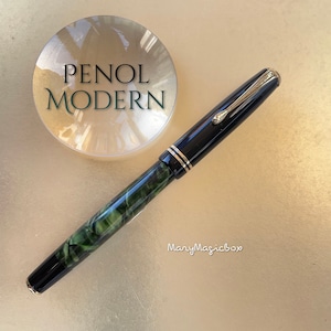 PENOL MODERN  Vintage green pearl  rare fountain pen   14 k gold nib F  - Danish production -'40ties Excellent writing