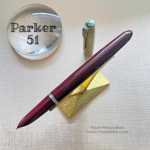 PARKER 51 Vintage fountain pen  burgundy -steel cap  original gold nib M Excellent condition