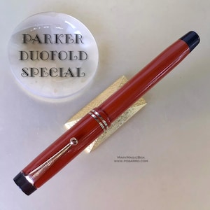 PARKER Duofold Lucky Curve  Special-long  rare vintage fountain pen  coral red  gold nib F  excellent condition