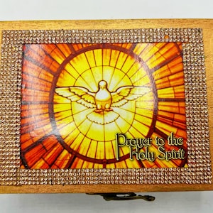 Holy Spirit Rosary Chaplet Keepsake Box Catholic Dove Holy Trinity Catholic Tradition Sacrament Eucharist Adoration Communion Confirmation