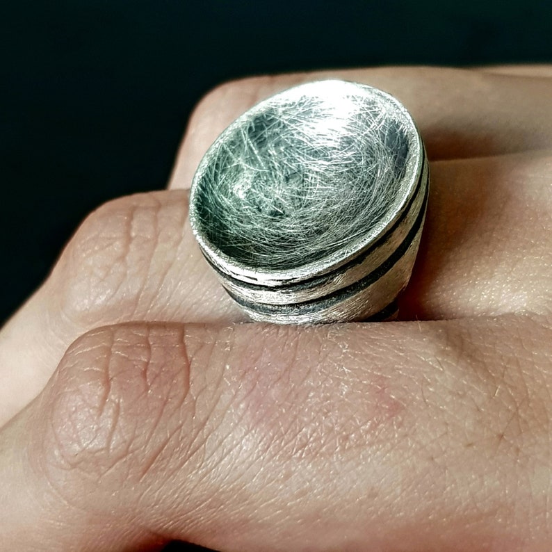 Silver women ring Modern women ring Rustic ring Silver circle ring Circle silver ring Statement round silver ring Unique women ring