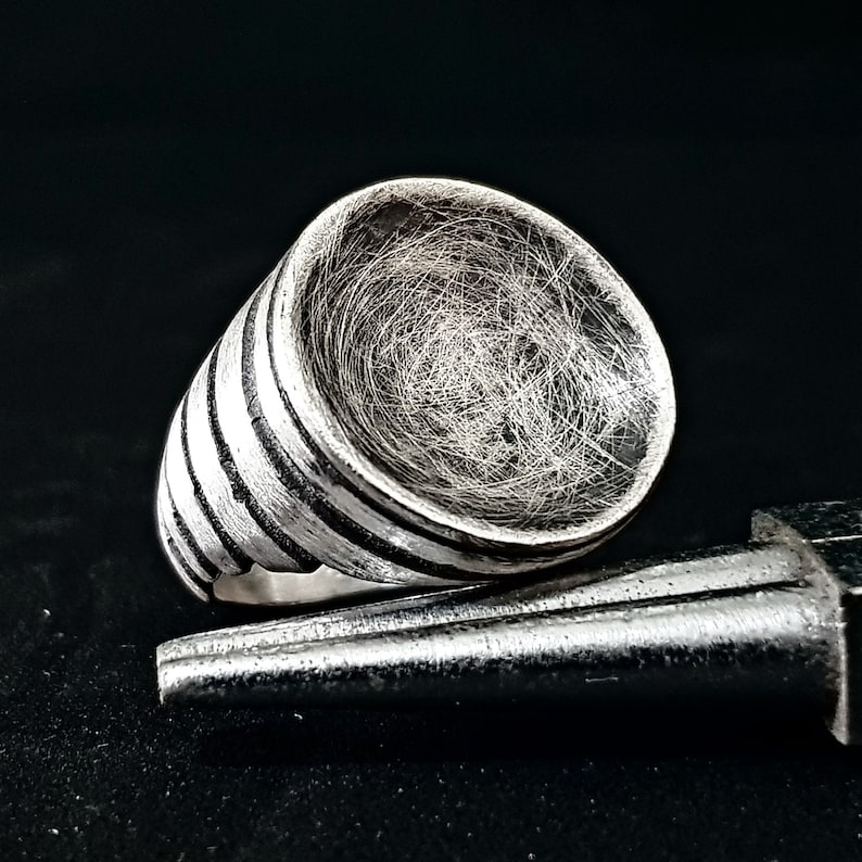 Silver women ring Modern women ring Rustic ring Silver circle ring Circle silver ring Statement round silver ring Unique women ring