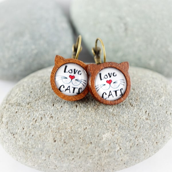 I love Cats glass cabochon, french lever, wood earrings, Cabochon en verre I love Cats, levier français, boucles d'oreilles en bois