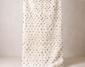 Hand Knotted Wool Moroccan Runner Rug – Creamy White, Black Dots