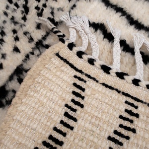 Striped Beni ourain rug Custom Morrocan Rug Beni rug Wool Berber rug Beni ourain rug Custom rug Handmade rug Moroccan rug image 9