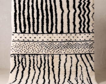 Custom Beni Ourain Rug - Black and White Striped Moroccan Wool Rug - Berber Large Area Rug for Living Room - Handwoven Minimalist Carpet