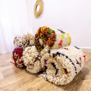 Small Morrocan Rugs 2x3 ft, Colorful Morocco Azilal Throw Rug, Thick Soft Berber Wool , Shaggy Mat Decorative Bathroom Rug, Wall hanging Rug