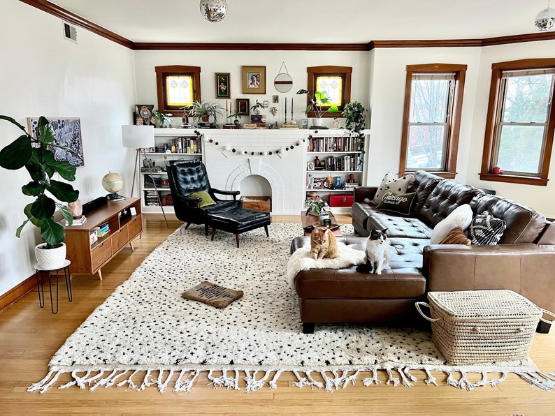 Minimalist Moroccan Rug With and Black Polka Dots, Custom White Beni Ourain , Natural Wool Spotted Handmade Shag Rug, Berber Dot Carpet image 3