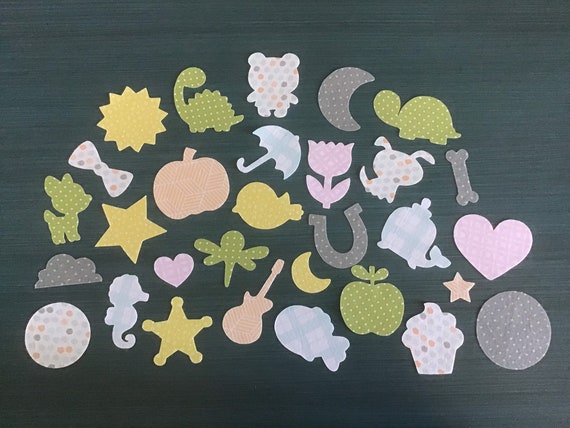 baby shower bib decorating