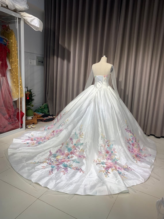 Live flower top wedding dress