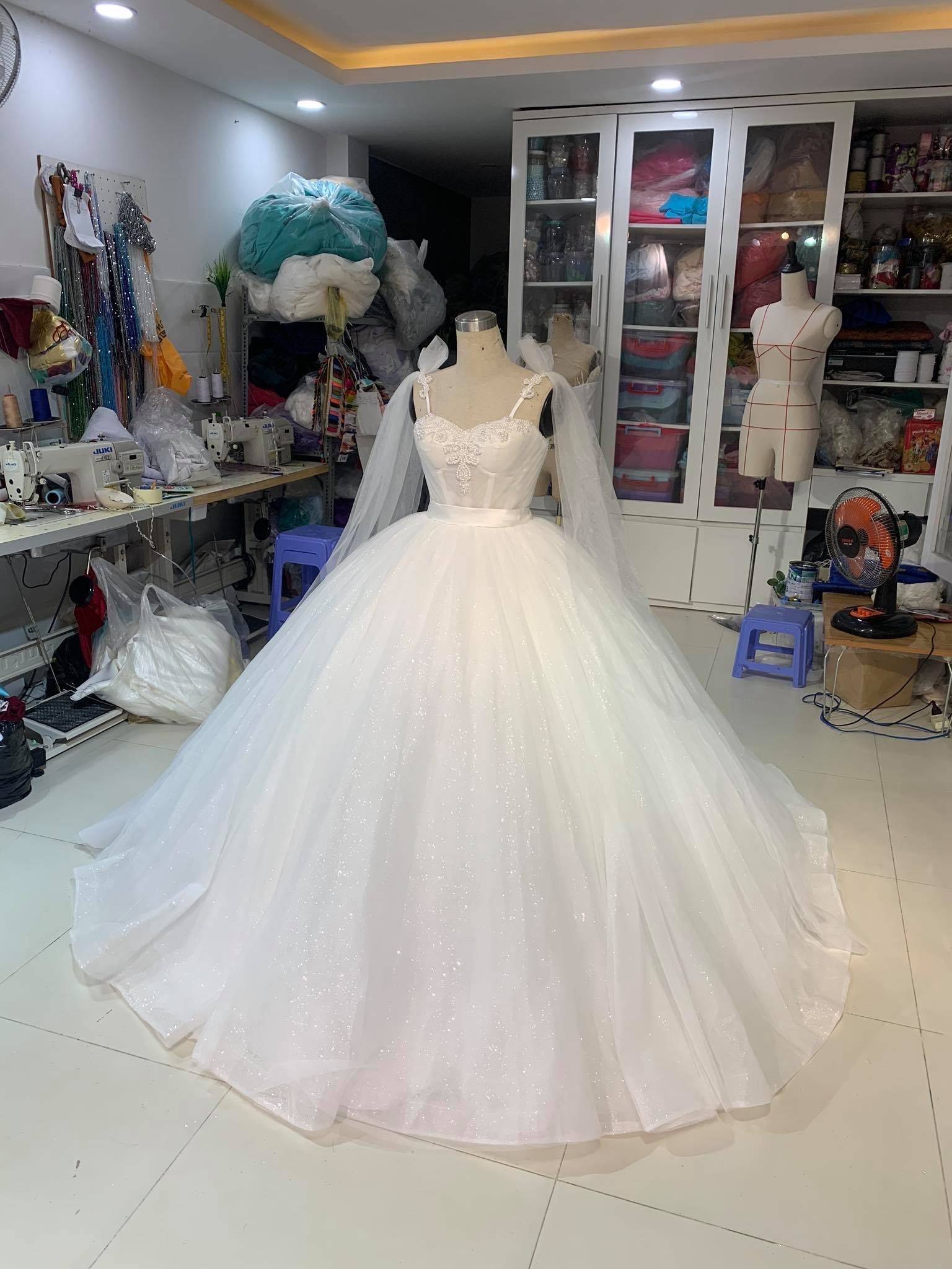 Size 0 deals bridal gowns