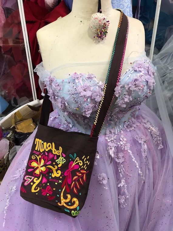 Disney Mirabel ミラベル 祭りサイン 世界188枚限定 Mirabel Limited Edition Doll, Encanto