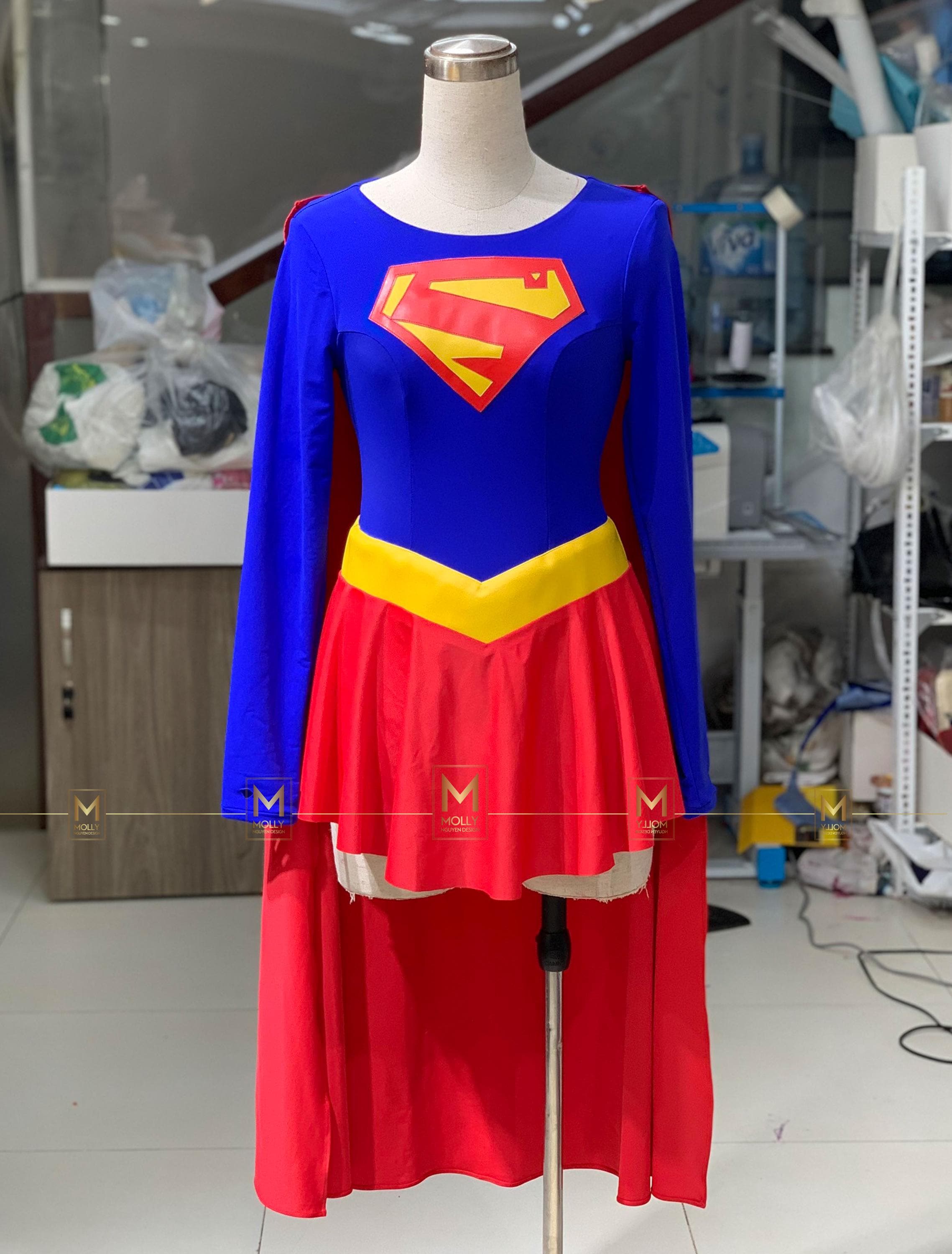 cox242スーパーガール 2022映画 ジャンプスーツ Supergirl