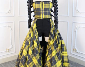El conjunto completo de disfraces de cuadros de Taylor para el cosplay de los VMAs: conjunto negro y amarillo