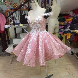 薔薇姫さん、ムーラン、ジゼル(ドレス) ラストサマーセール！】花柄刺繍レースドレス/ホルターネック