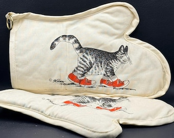 vintage NEW Kliban cat oven mitts