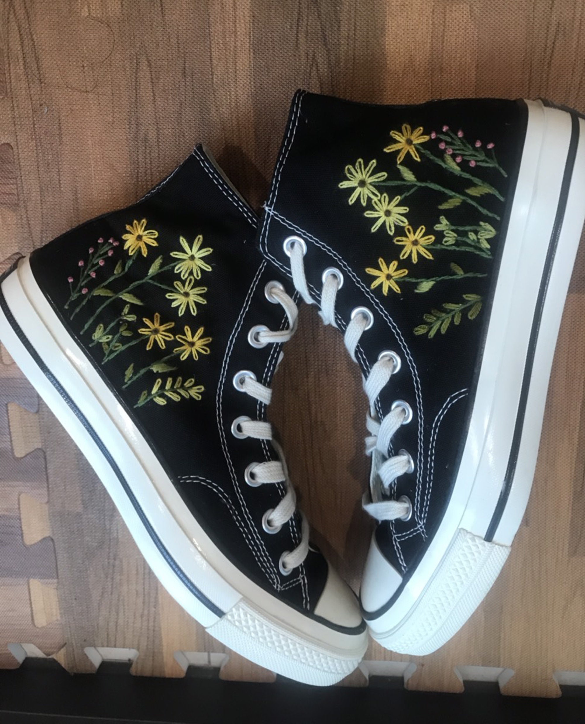 Flower Embroidered Converse Shoes Converse Custom - Etsy