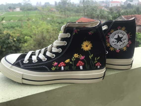 Uitlijnen Voorrecht kapok Buy Converse Shoes Embroidered Mushrooms Logo Converse Hight Top Online in  India - Etsy