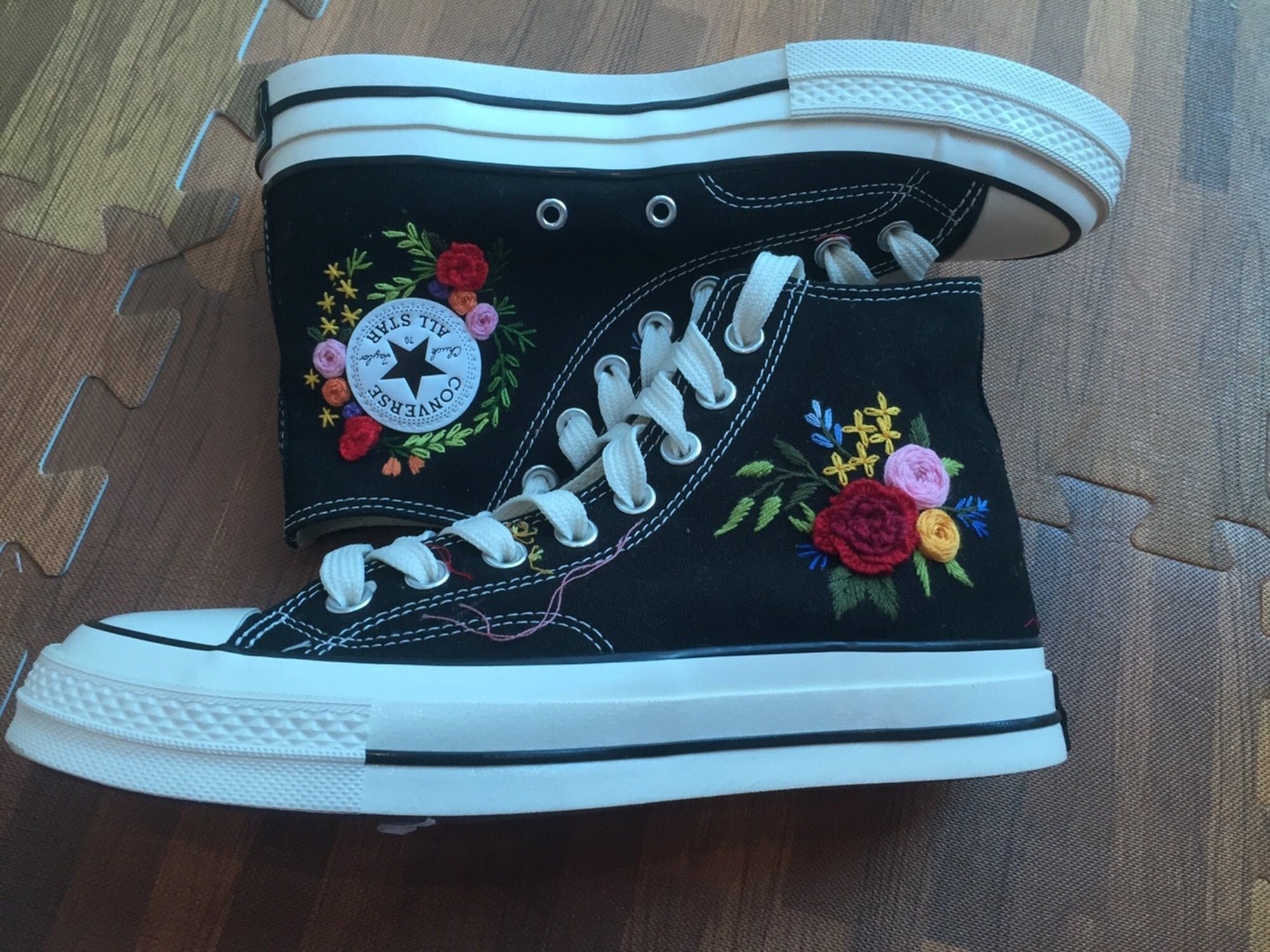 国内配送 CONVERSE ALL STAR (R) ROSE EMBROIDERY HI BLACK Rose Converse - Etsy