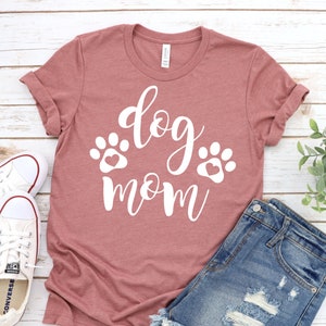 Camisas de mamá de perro, perros de amor, regalo para mamá de perro, camisa de perro personalizada, mamá de perro de rescate, camiseta de mamá de perro, camiseta de mamá de perro, camisa de mamá de piel, amante de los perros