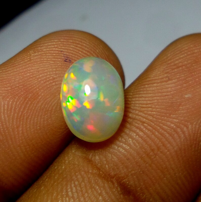 2.7 Carat 11.7x8.7x5.2 MM Natural Ethiopian Welo Fire Opal Oval Shape Cabochon Opal Loose Gemstone