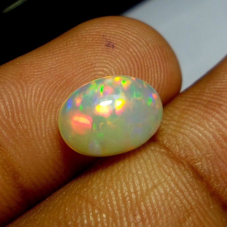 2.7 Carat 11.7x8.7x5.2 MM Natural Ethiopian Welo Fire Opal Oval Shape Cabochon Opal Loose Gemstone