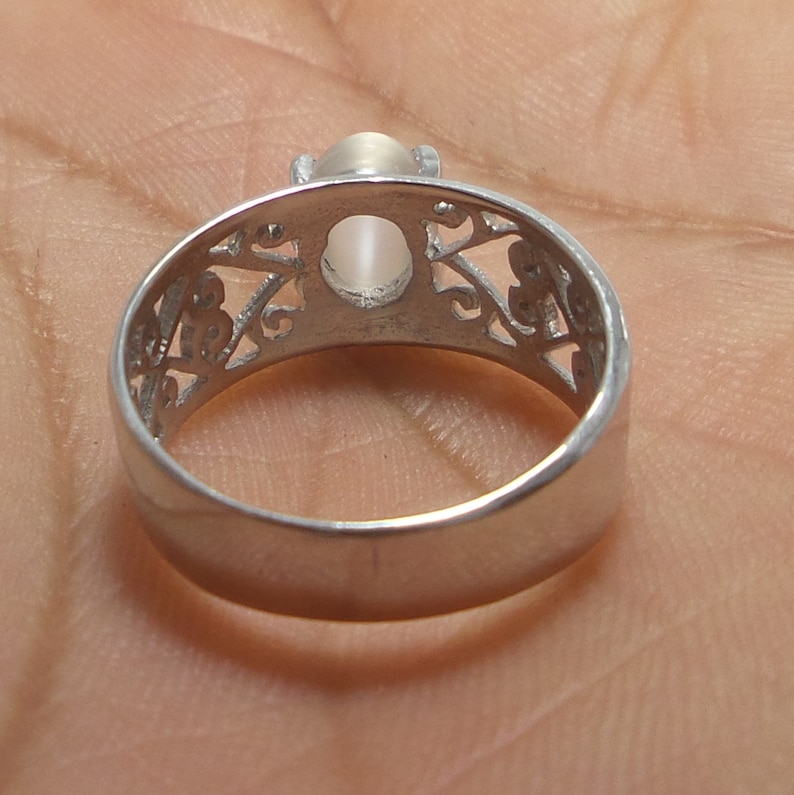 8x6 MM Top Grade Natural White Moonstone Cat/'s Eye Oval Shape Cabochon Pure 925 Silver Unisex Fine Ring