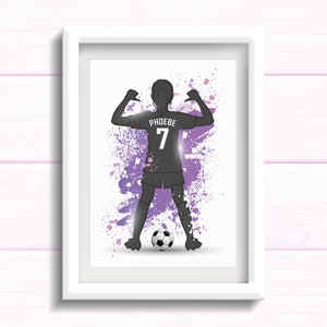 Cadeau de football pour filles, impression personnalisée de footballeurs pour filles, art mural de chambre à coucher de football, toutes les couleurs d'équipe et tous les noms, cadeau d'anniversaire pour filles.