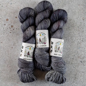 Hand dyed silk merino, fingering weight yarn, 400m in 100g &quot;Onyx&quot;