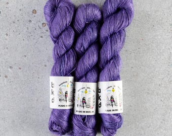 BKD Boo: hand dyed bamboo linen yarn, vegan yarn, fingering weight, 400m in 100g
