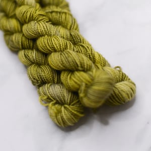 Handgefärbte Sockenwolle, BKD BFL Sock, Farbe: Moss Green