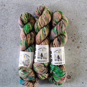 Handgefärbtes Garn, DK Merino, Auslaufbasis (220 m in 100g), Unikat