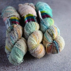 Boucle Hand-dyed Yarn, Bulky Boucle Yarn, Light and Full of Loops, Alpaca  Yarn, 100% Wool Yarn 100gr 