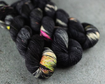 Hand dyed yarn, speckled yarn, silk merino fingering weight, BKD Yarn "Neon Black"