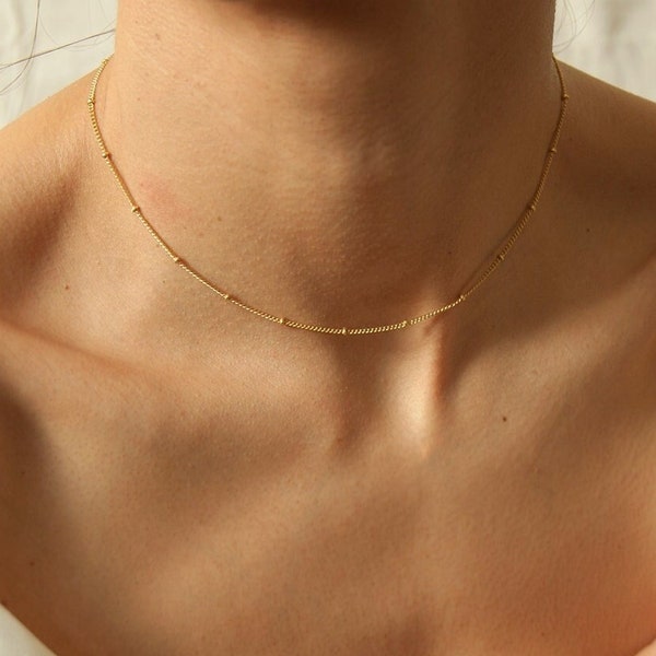 Satelliten Halskette, Gold Satelliten Kette, Dünne Goldkette Halskette, Sterling Silber geschichtete Halskette, Zierliche zarte Goldkette