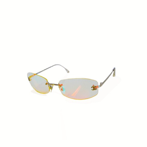 Chanel sunglasses - Authentic Chanel Iridescent Su