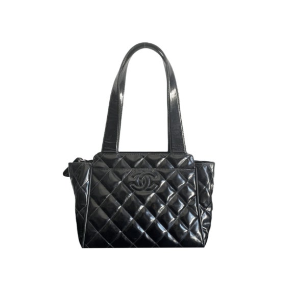 Chanel Bag Authentic Chanel Logo Shoulder Bag in Black 