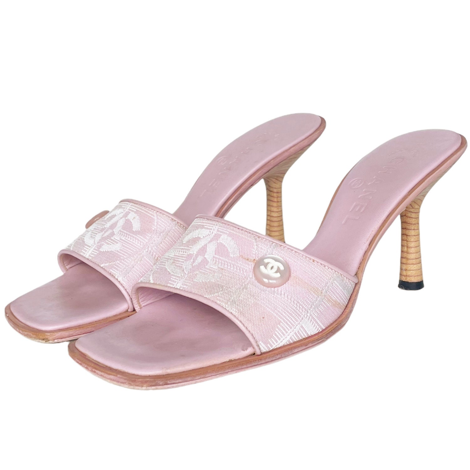 Chanel pink heels sale