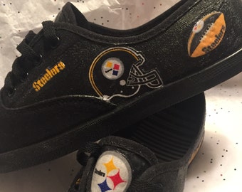 steeler crocs shoes