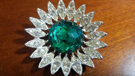 Stunning Sarah Cov. Brooch - image 1