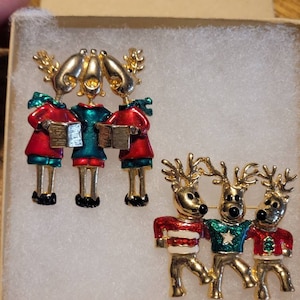 Retro Reindeer Brooches
