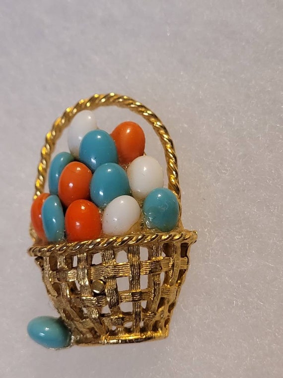 1950's Easter Basket Brooch - image 5