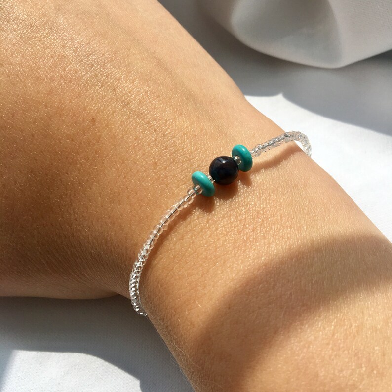 Simple Chic Women/'s Bead Bracelet Blue Bracelet Boho Crescent Moon Bead Bracelet for Her Turquoise and Blue Shell Beaded Bracelet