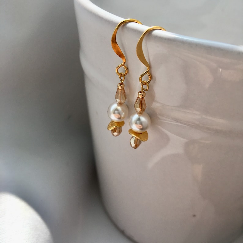 Gold and Pearl Earrings Gift for Her Flowergirl Bride Boho Birthday Gold Champagne Wedding Chic Elegant Bridesmaid Lightweight