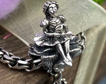 Silver bead "Alice"