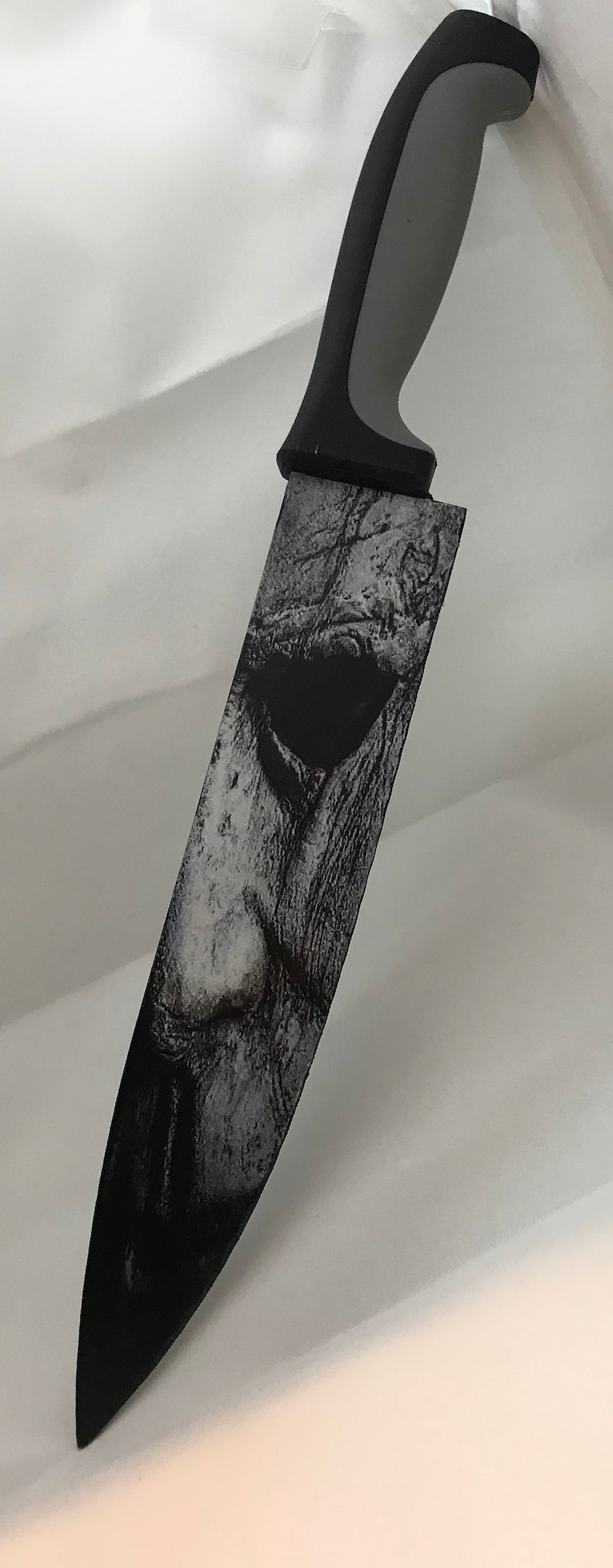 ☀ How much is the knife prop in halloween worth