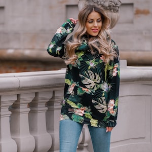 Sudadera negra para mujer con capucha grande, sudadera deportiva con tubo, sudadera - túnica para mujer, sudadera con hojas y flores